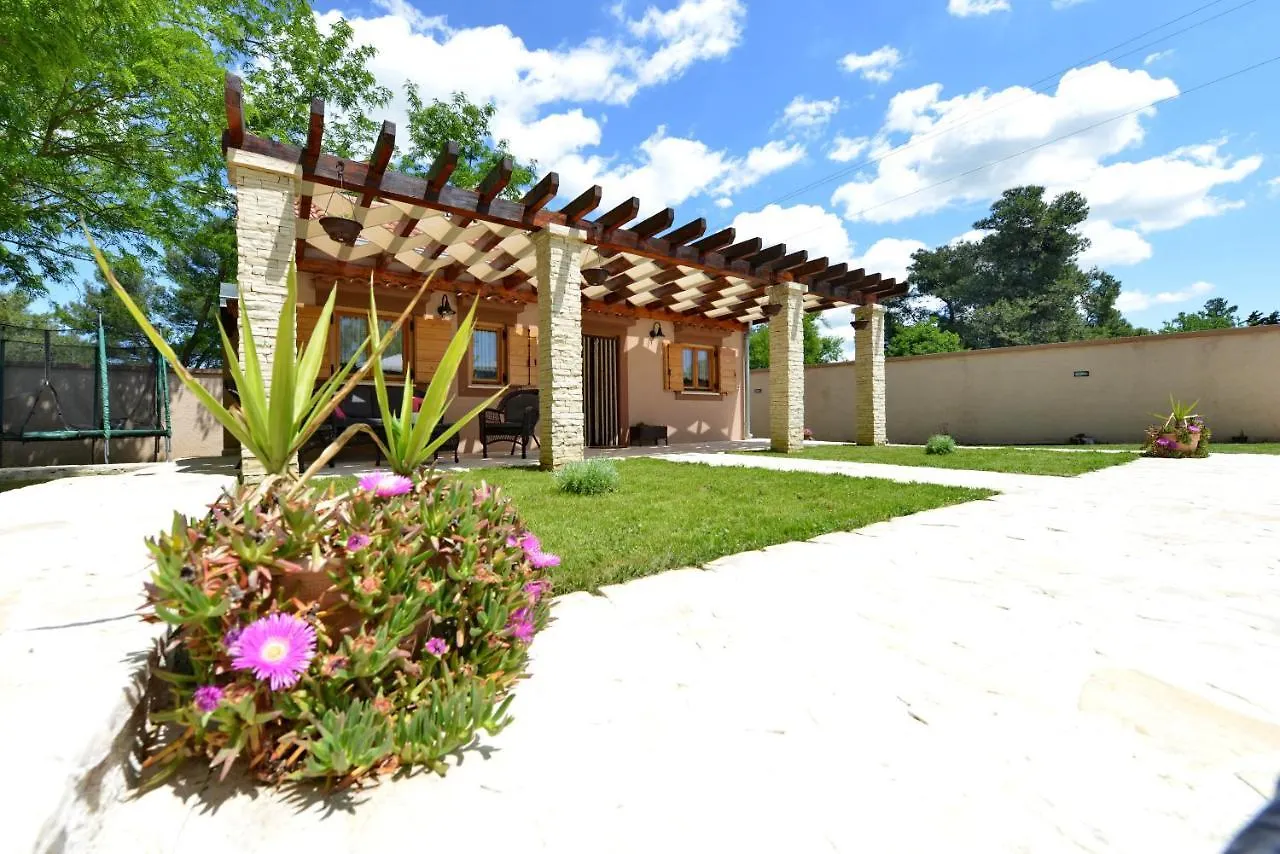 Vila Green Oasis Miro Dracevac Ninski Villa