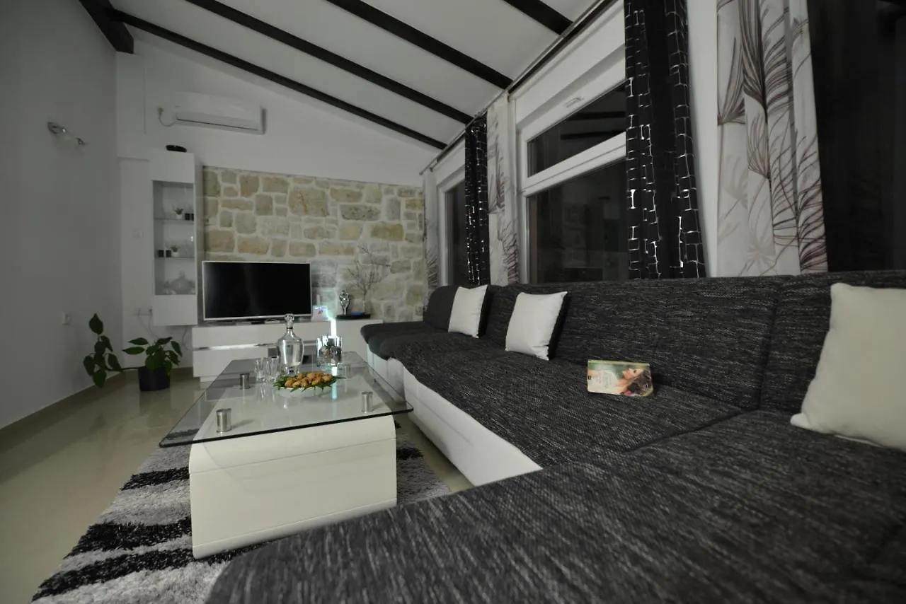 Vila Green Oasis Miro Dracevac Ninski Вилла