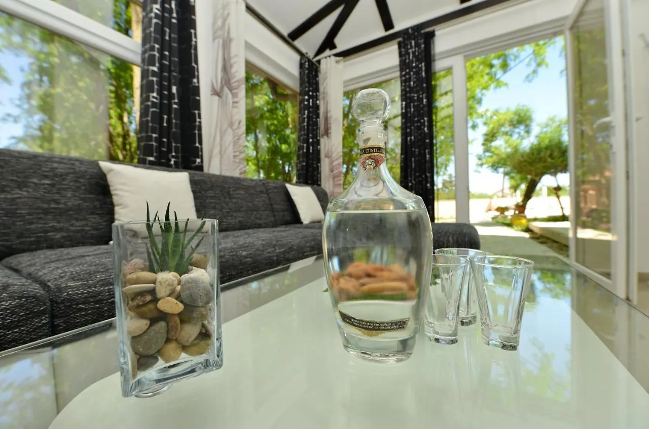 Вилла Vila Green Oasis Miro Dracevac Ninski