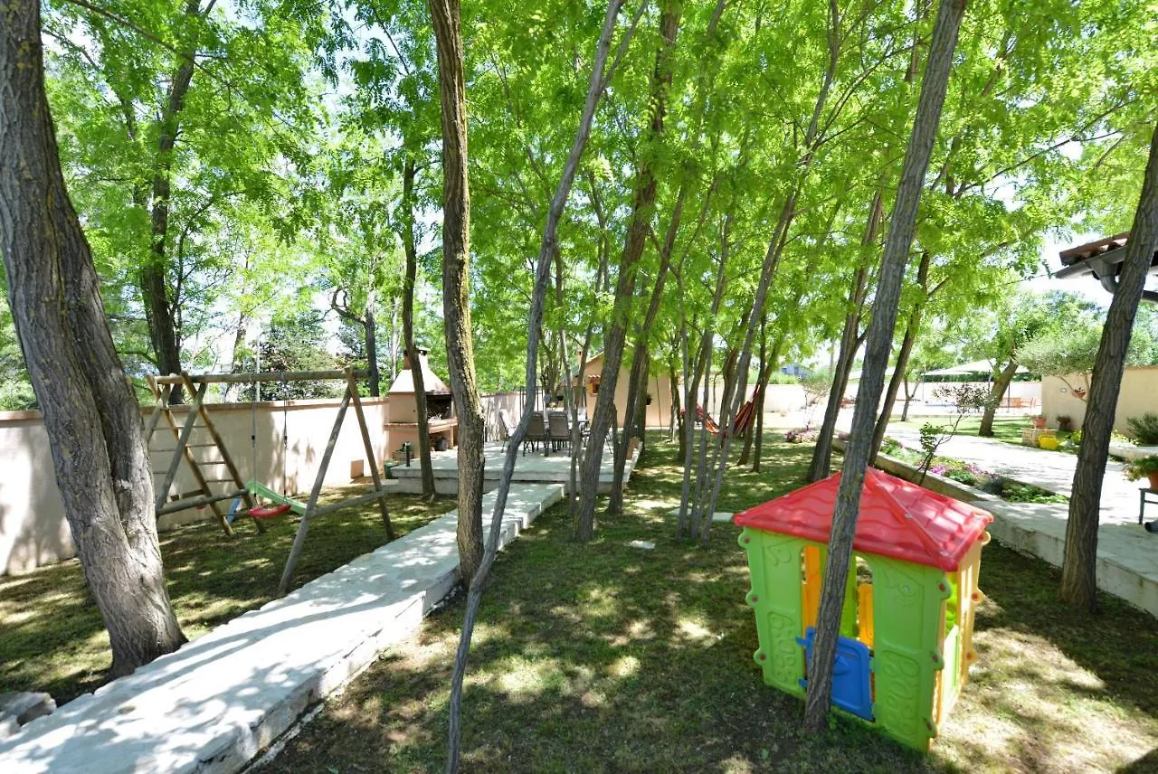 Вилла Vila Green Oasis Miro Dracevac Ninski