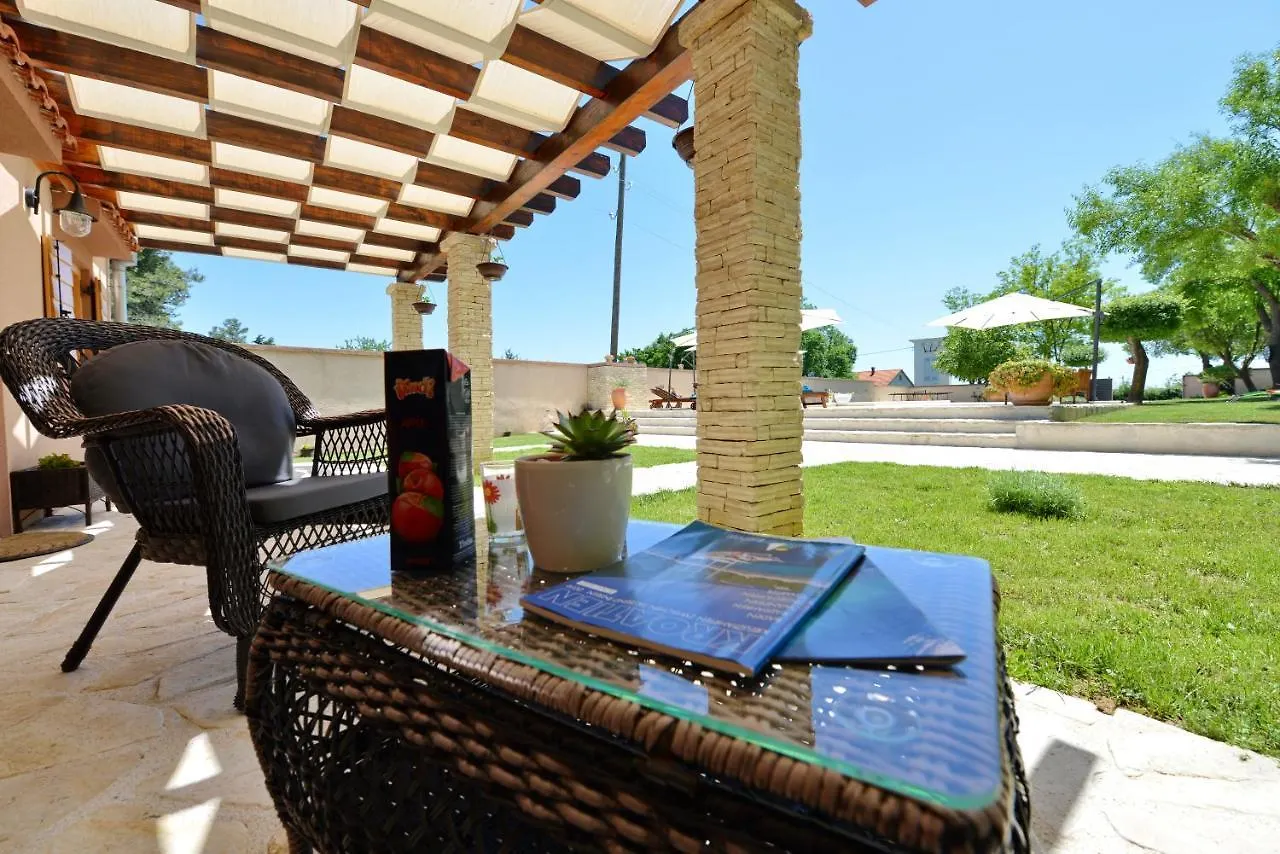 Vila Green Oasis Miro Dracevac Ninski Вилла